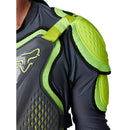 Detalle hombrera y placa de pecho de jofa Fox Titan Sport Jacket gris/amarillo