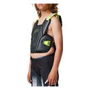 Niño usando jofa Fox Raceframe Roost, vista frontal del protector de pecho